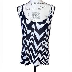 Lynn Ritchie Tank Black and White Zigzag Women's Top Size Large